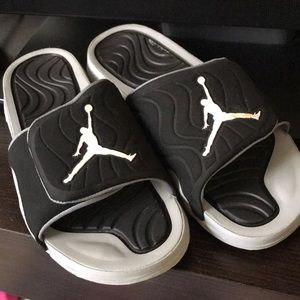 Jordan slippers